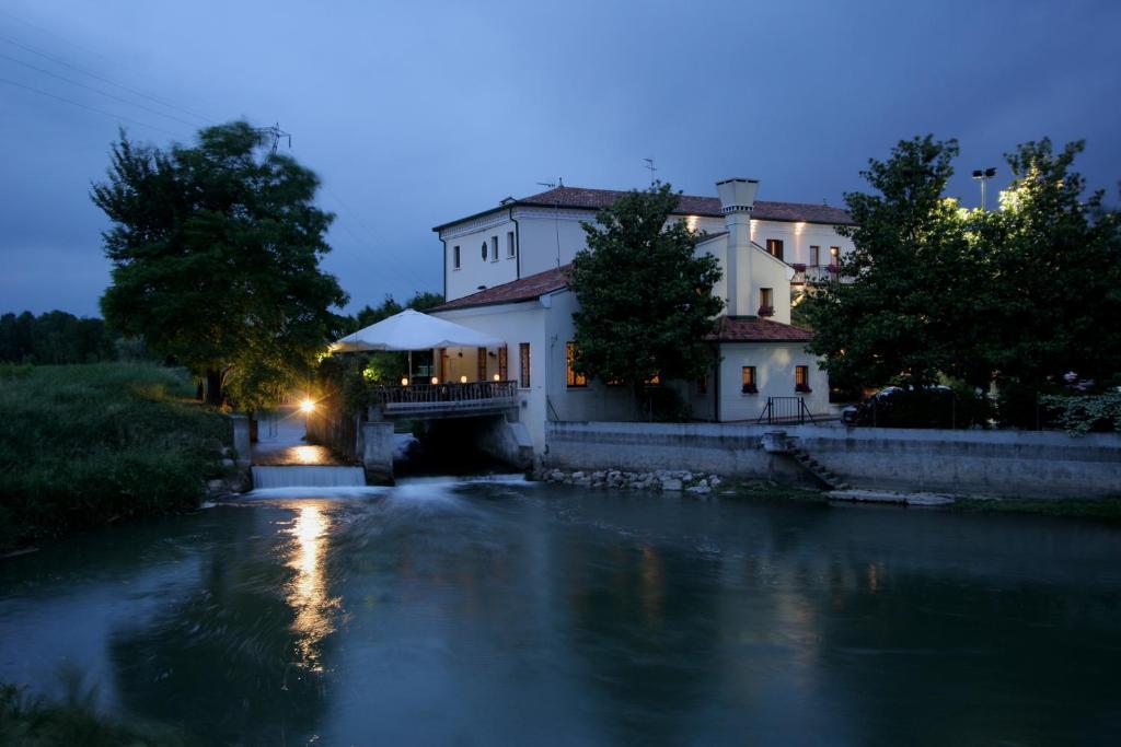 Hotel Antico Mulino Скорце Экстерьер фото