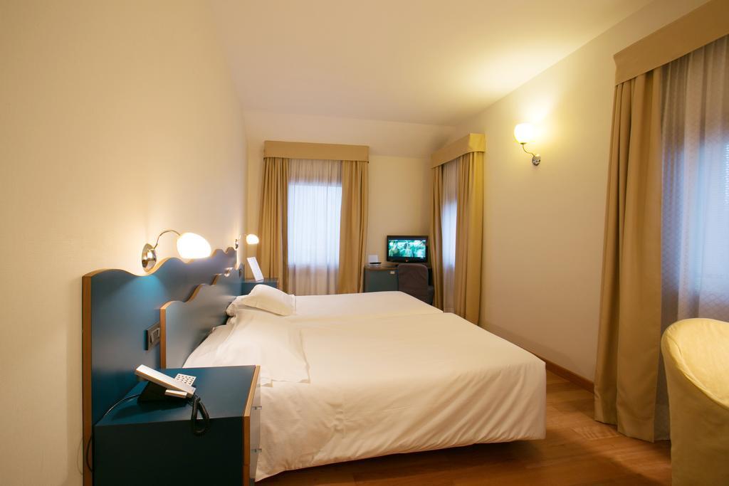 Hotel Antico Mulino Скорце Экстерьер фото