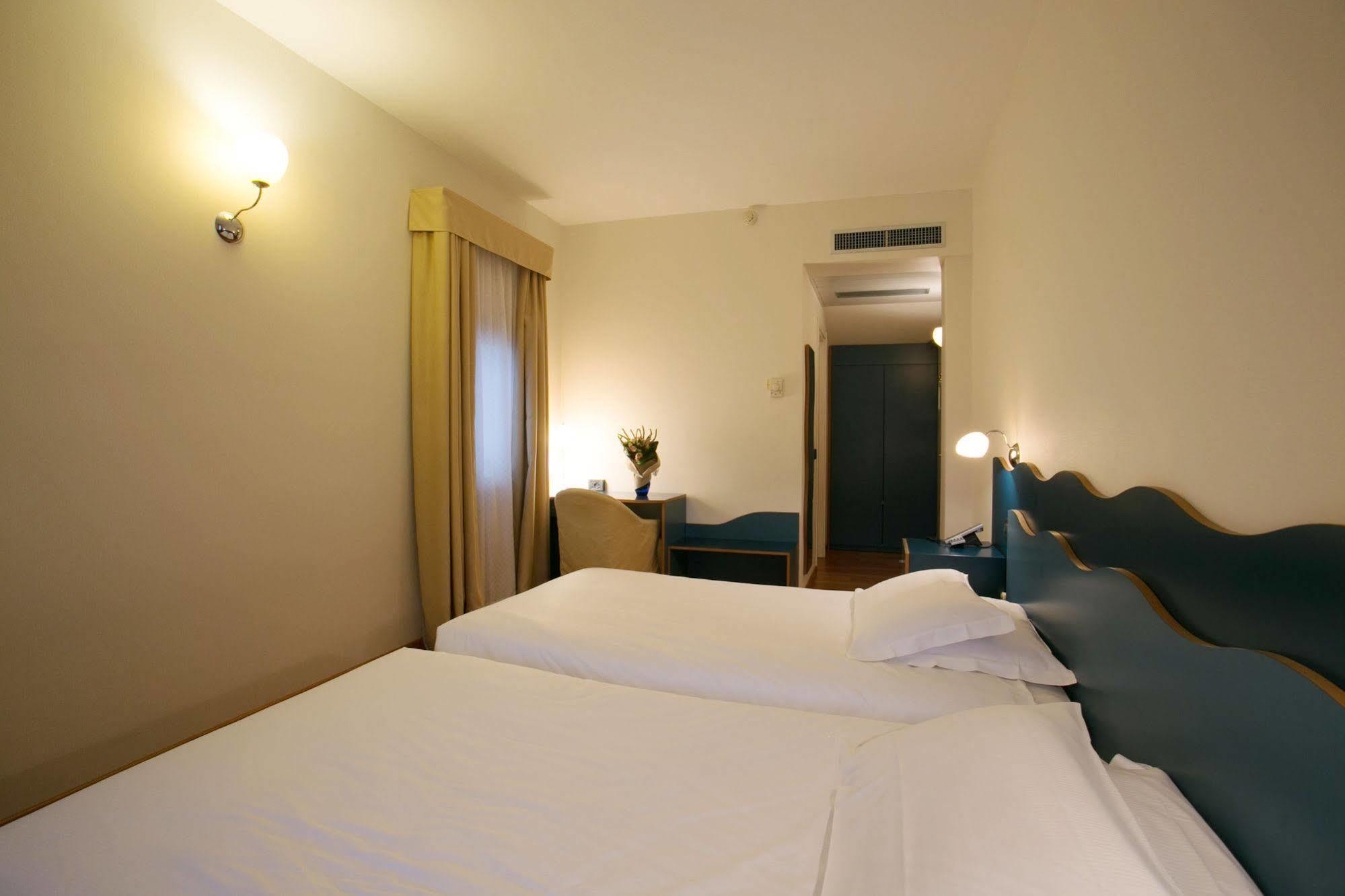 Hotel Antico Mulino Скорце Экстерьер фото